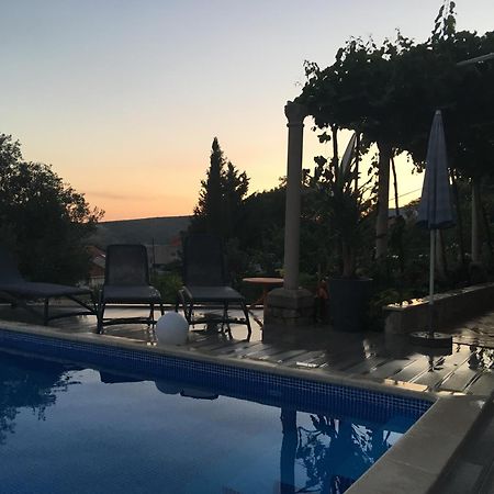 מליני Studio Apartments Andrijana מראה חיצוני תמונה
