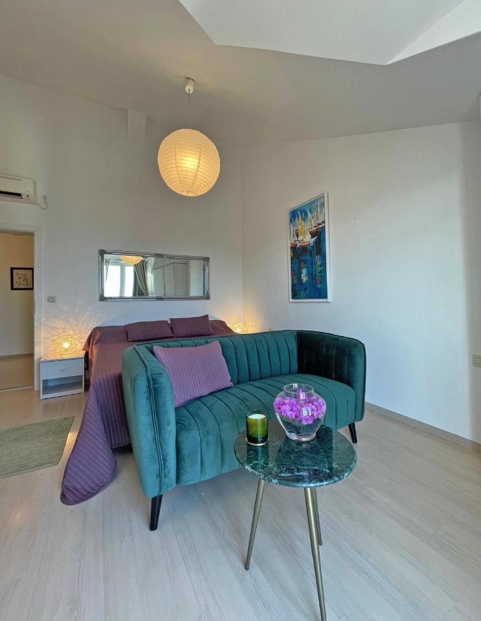 מליני Studio Apartments Andrijana מראה חיצוני תמונה