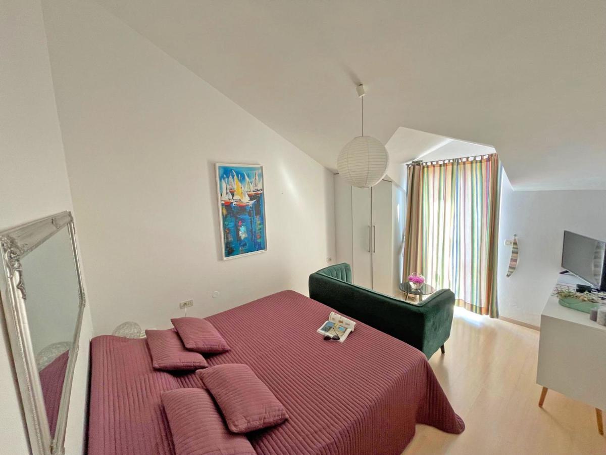 מליני Studio Apartments Andrijana מראה חיצוני תמונה