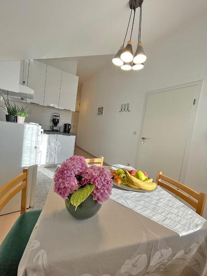 מליני Studio Apartments Andrijana מראה חיצוני תמונה