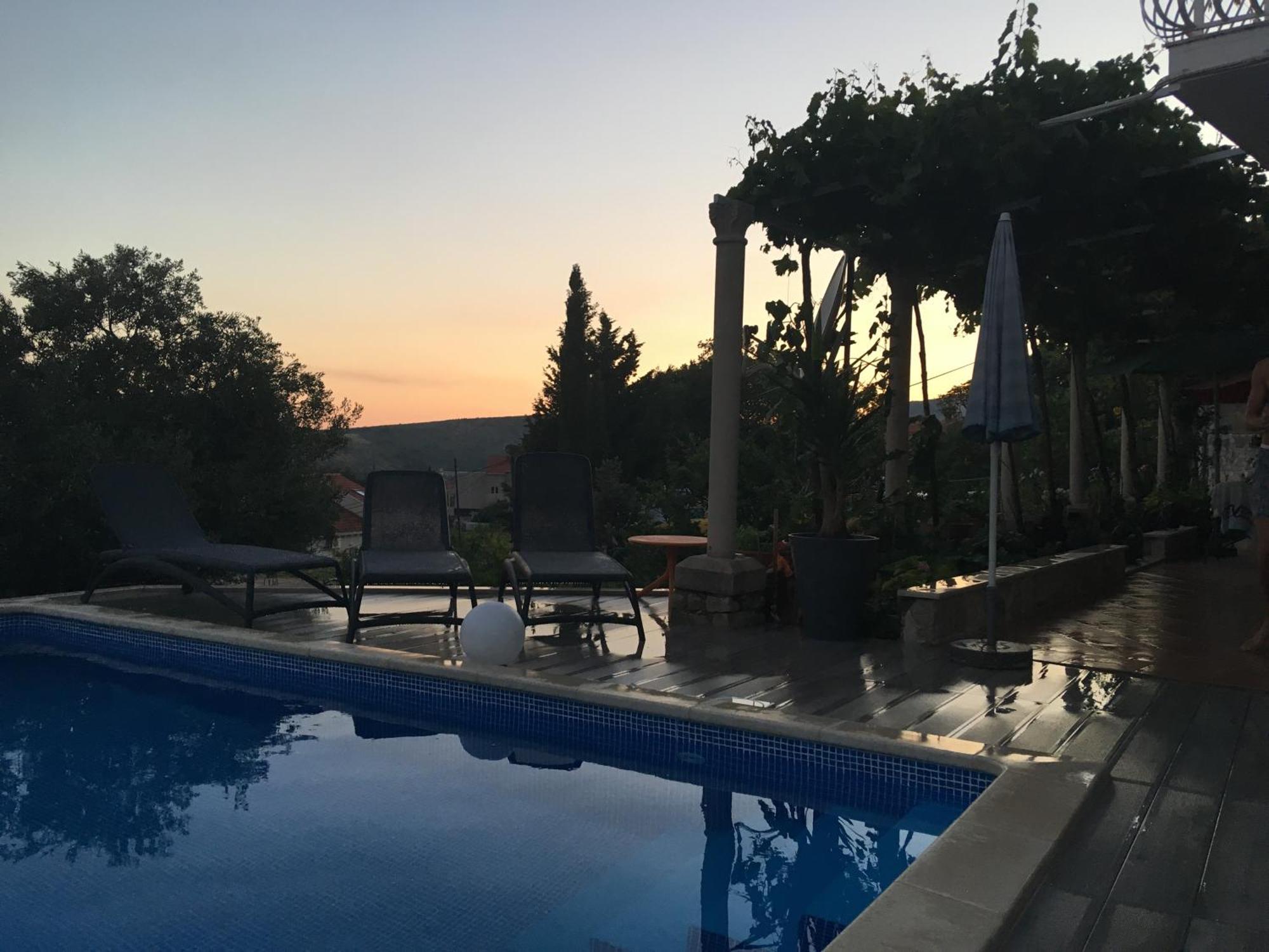 מליני Studio Apartments Andrijana מראה חיצוני תמונה